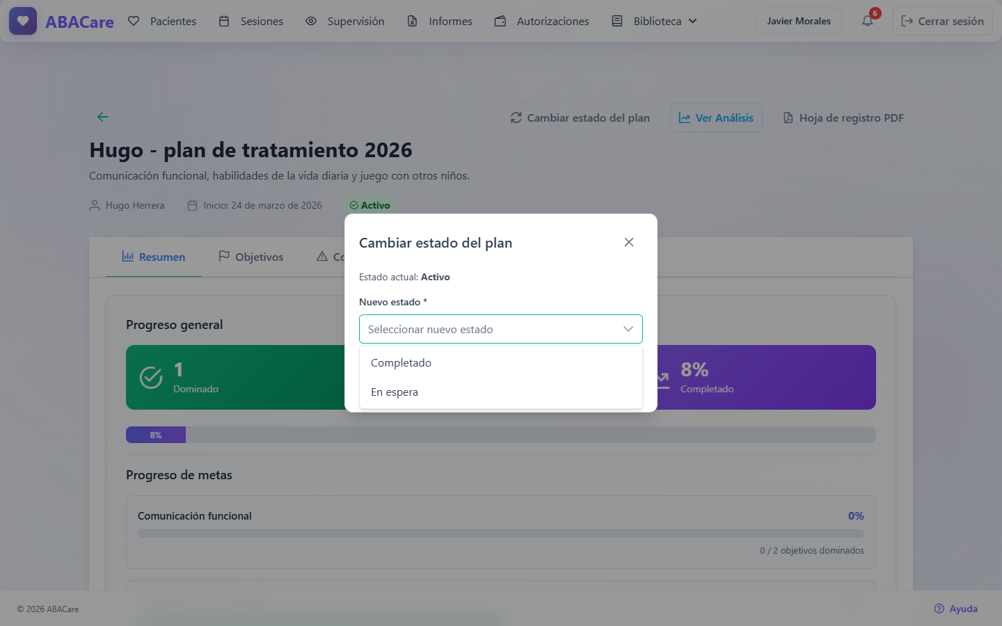La ventana Cambiar estado del plan sobre un plan de tratamiento Activo con el estado actual y la lista de nuevo estado abierta