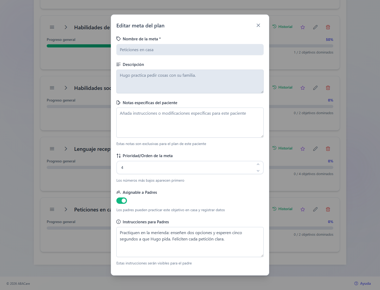 La ventana Editar meta del plan con Notas específicas del paciente, Prioridad/Orden de la meta y Asignable a Padres activado