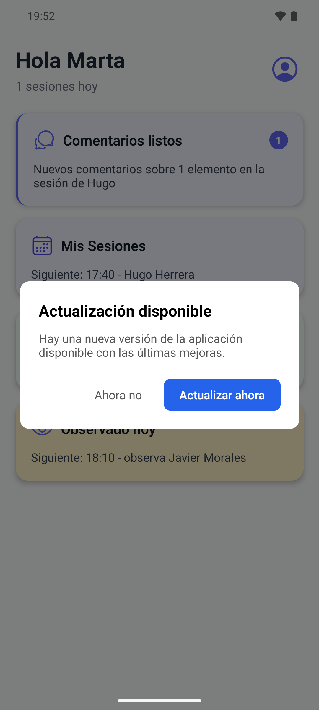 La ventana Actualización disponible de la aplicación móvil con los botones Actualizar ahora y Ahora no