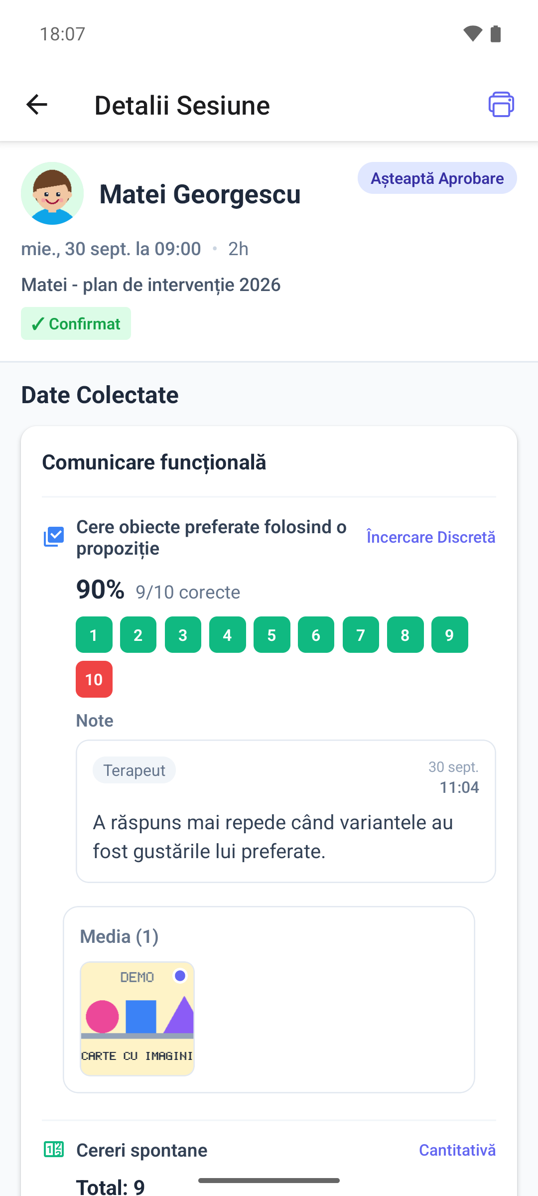 O sesiune trimisă în aplicația mobilă, cu statutul Așteaptă Aprobare și secțiunea Date Colectate