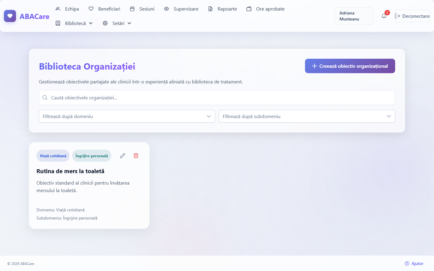 Pagina Biblioteca Organizației cu câmpul de căutare, filtrele de domeniu și subdomeniu, butonul Creează obiectiv organizațional și cardul unui obiectiv al clinicii cu pictogramele de editare și ștergere